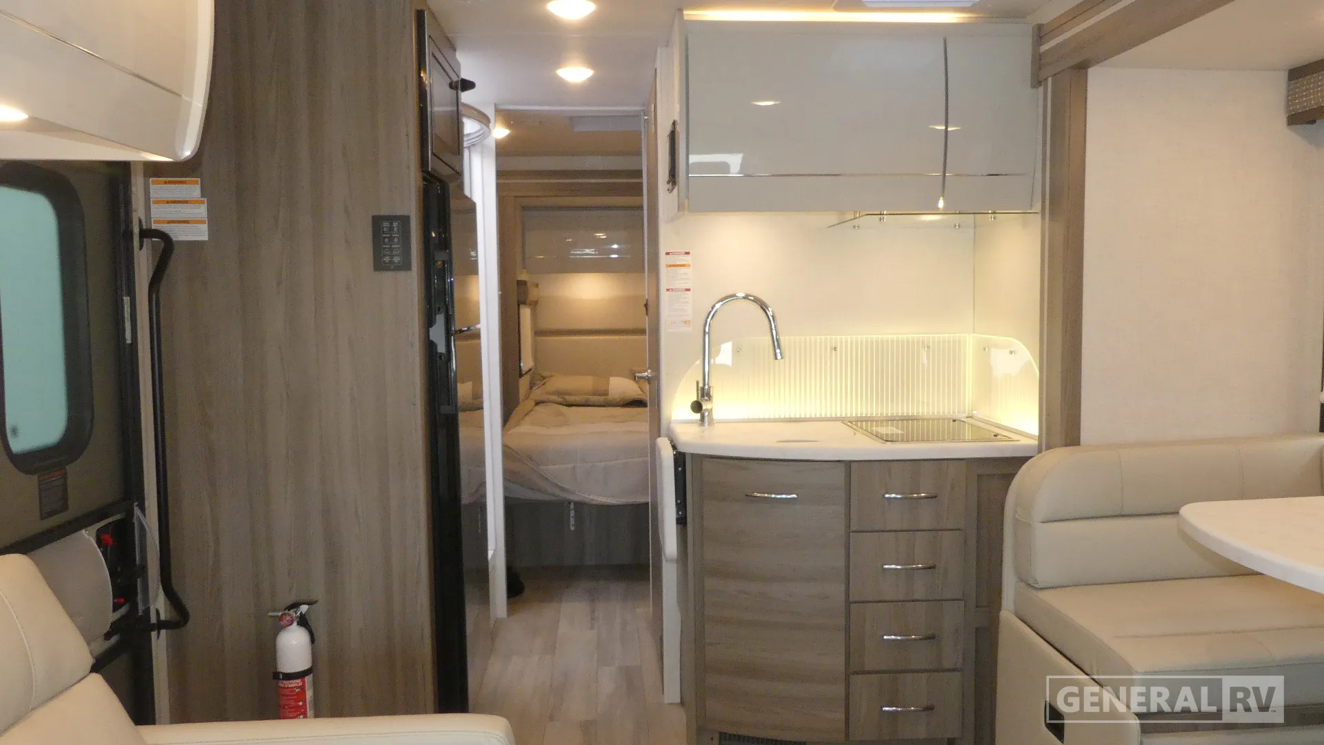 2026 Thor Motor Coach Tiburon Sprinter 24RW - Photo 3