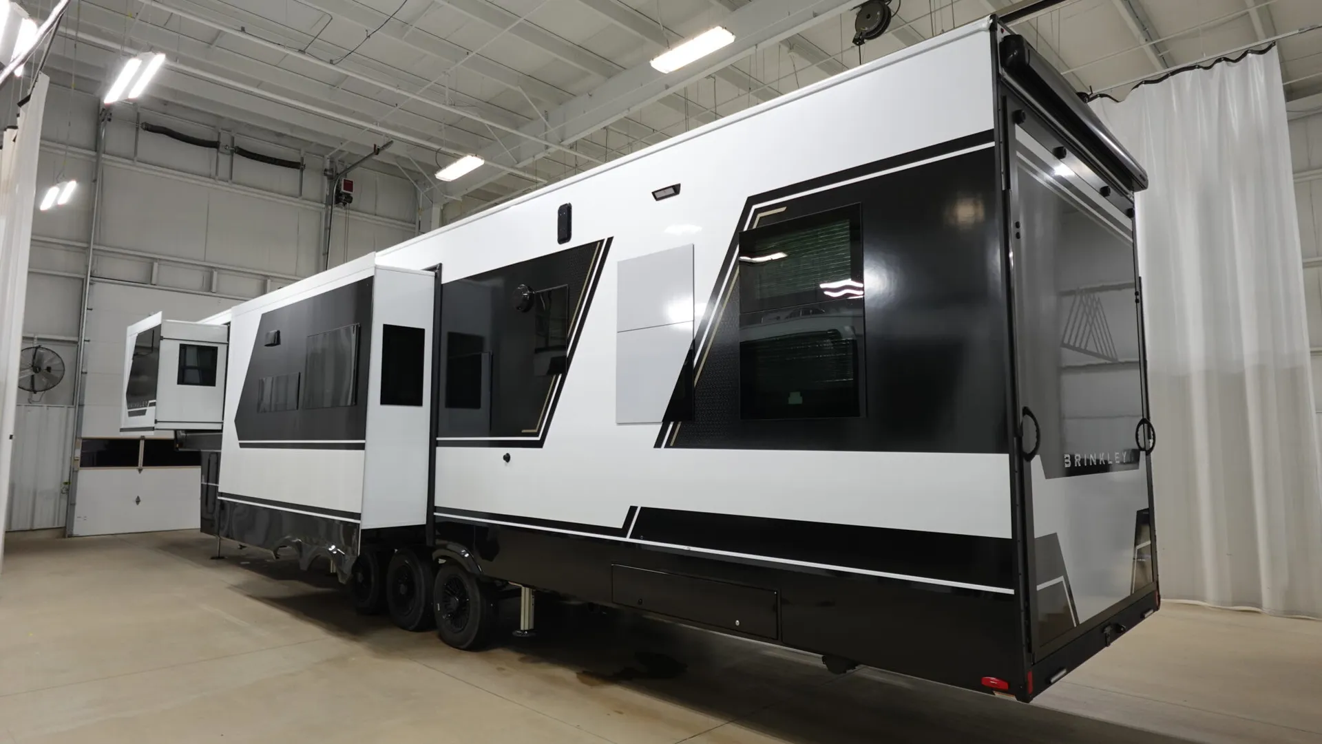 2026 Brinkley Model G 4100 - Photo 4