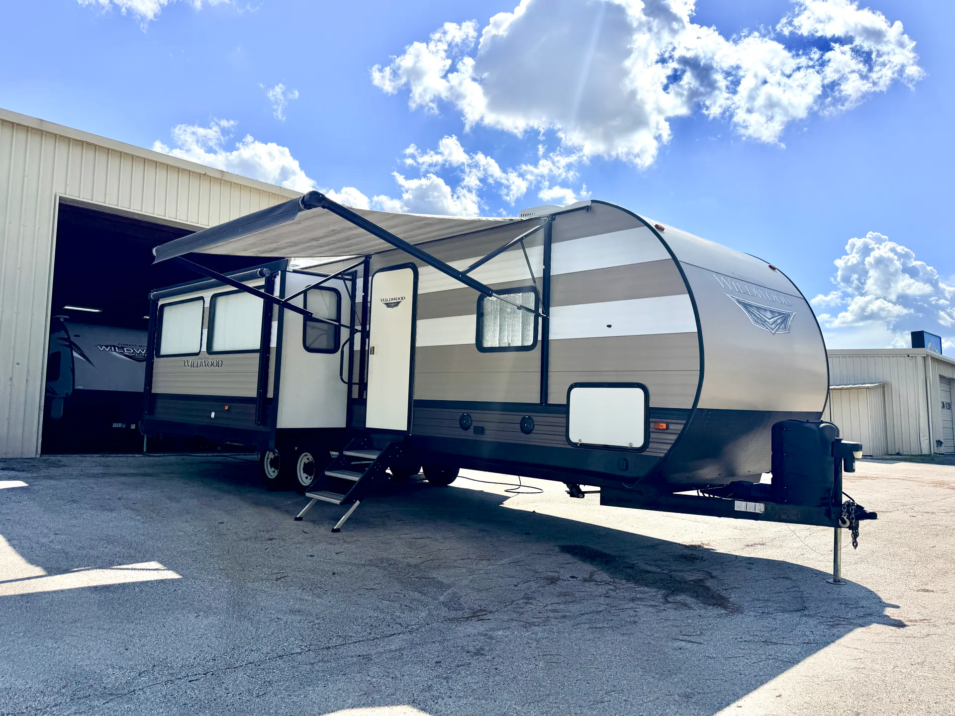 2019 Forest River Wildwood 27RE - Photo 2
