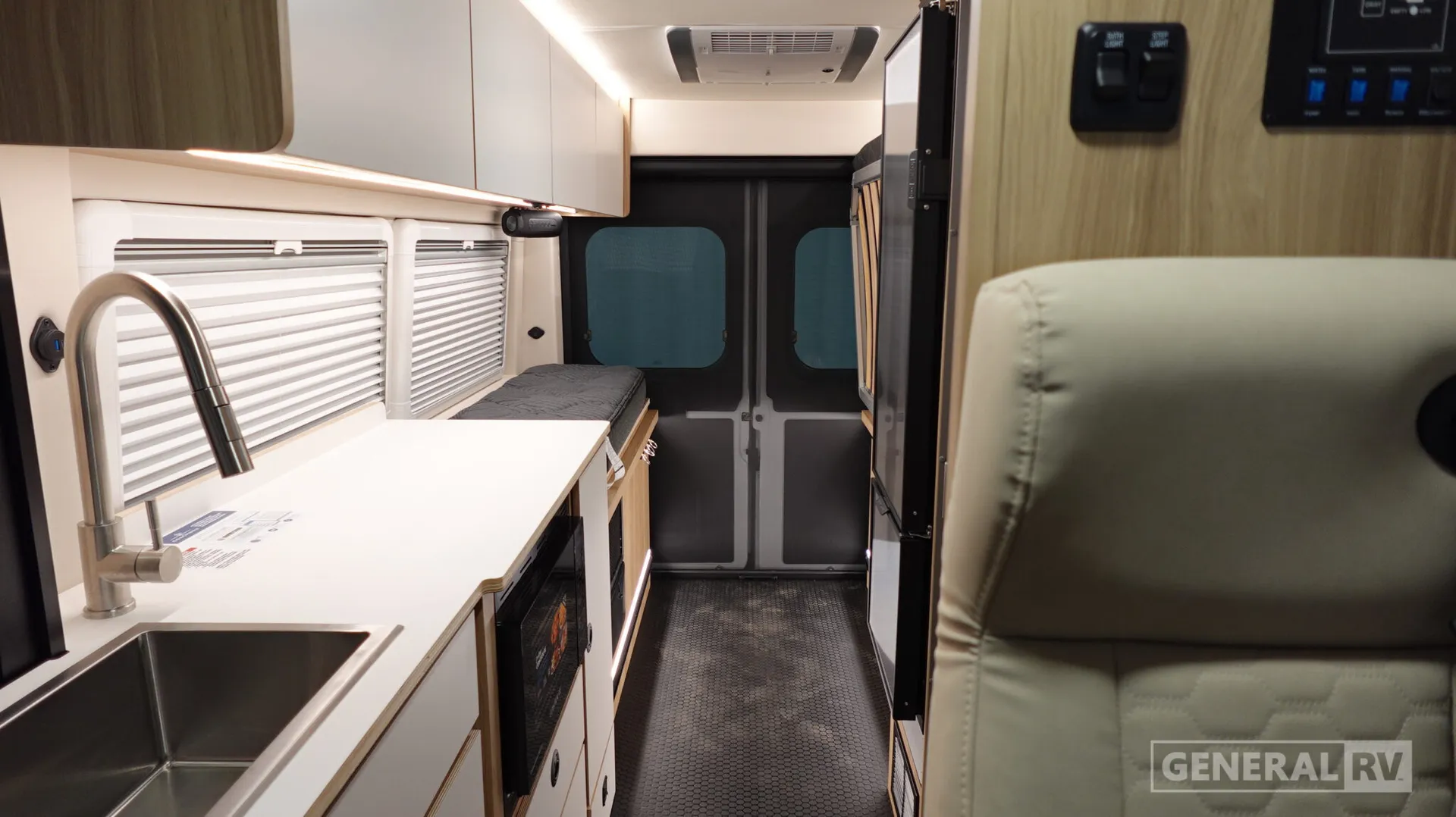 2026 Coachmen Pixel 20M - Photo 3