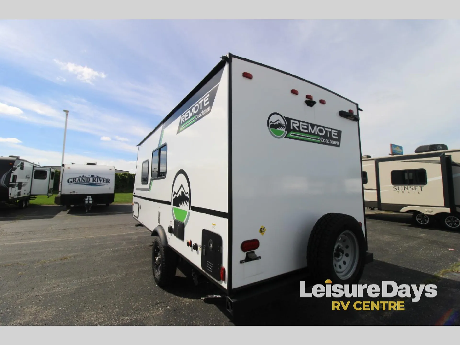 2025 Coachmen Remote 17R - Photo 4