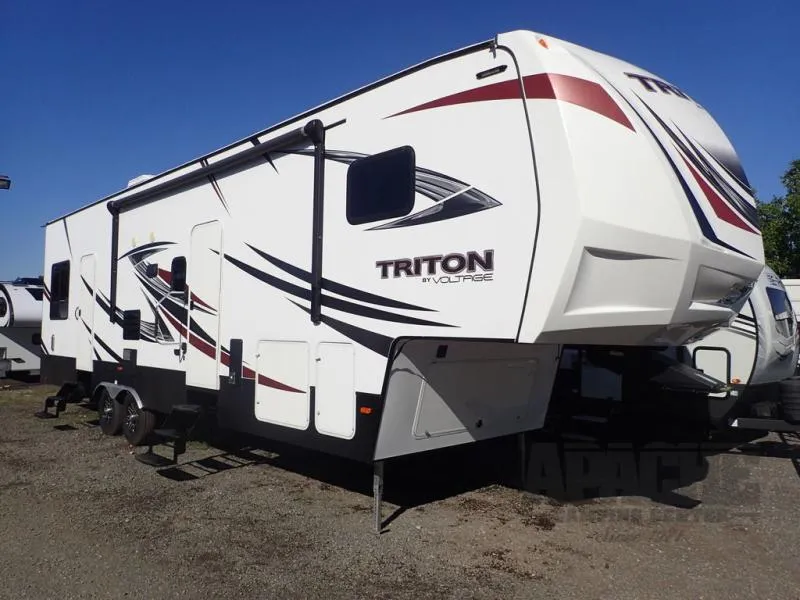 2017 Dutchmen RV Triton Used    3451 - Photo 3