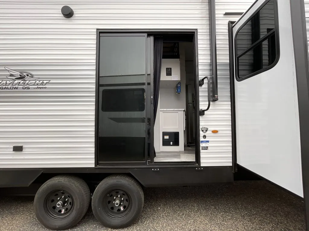 2026 Jayco Jay Flight Bungalow 401LOFT DS, Photos photo 3