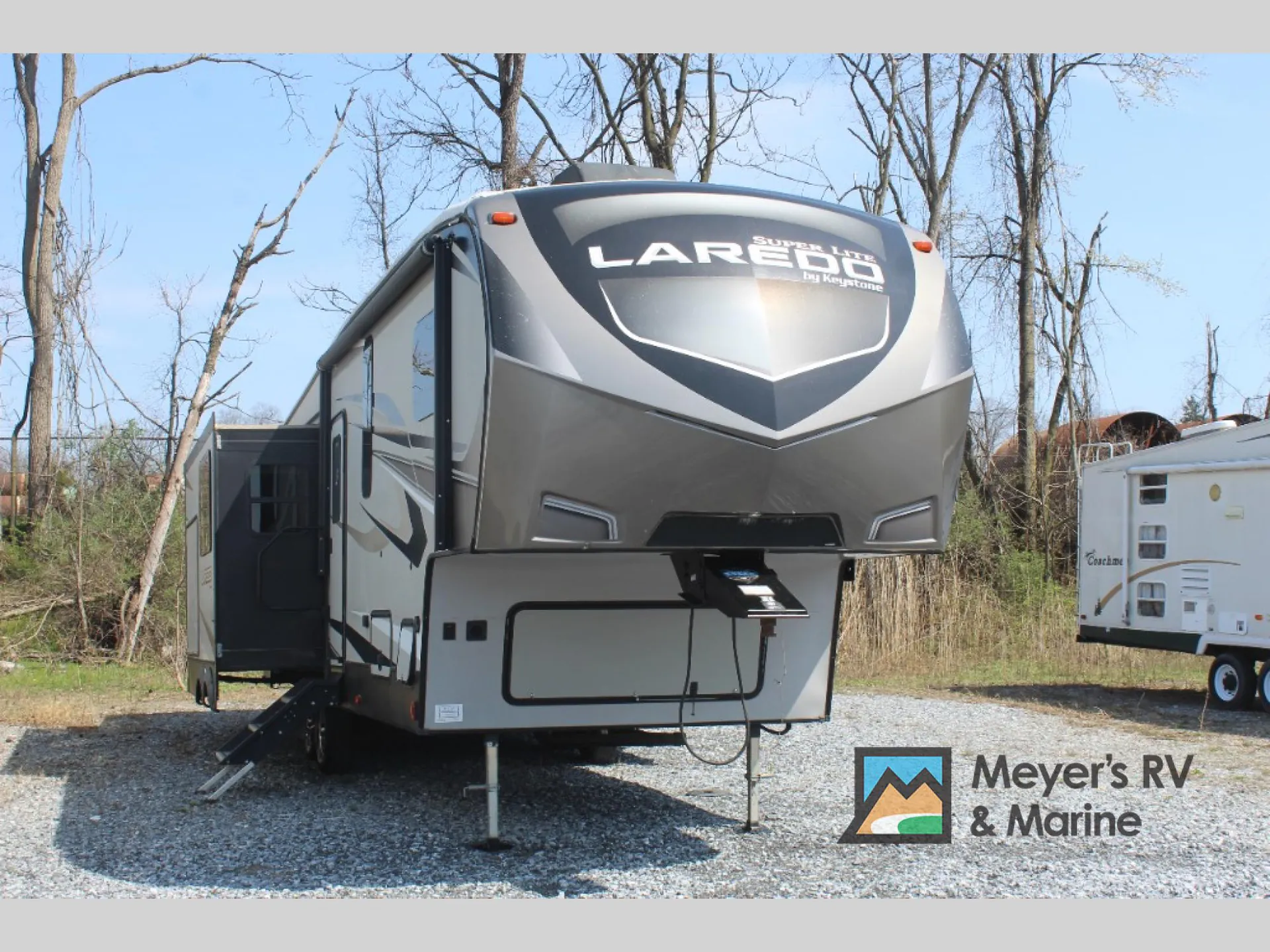 2019 Keystone Laredo 298SRL - Photo 2