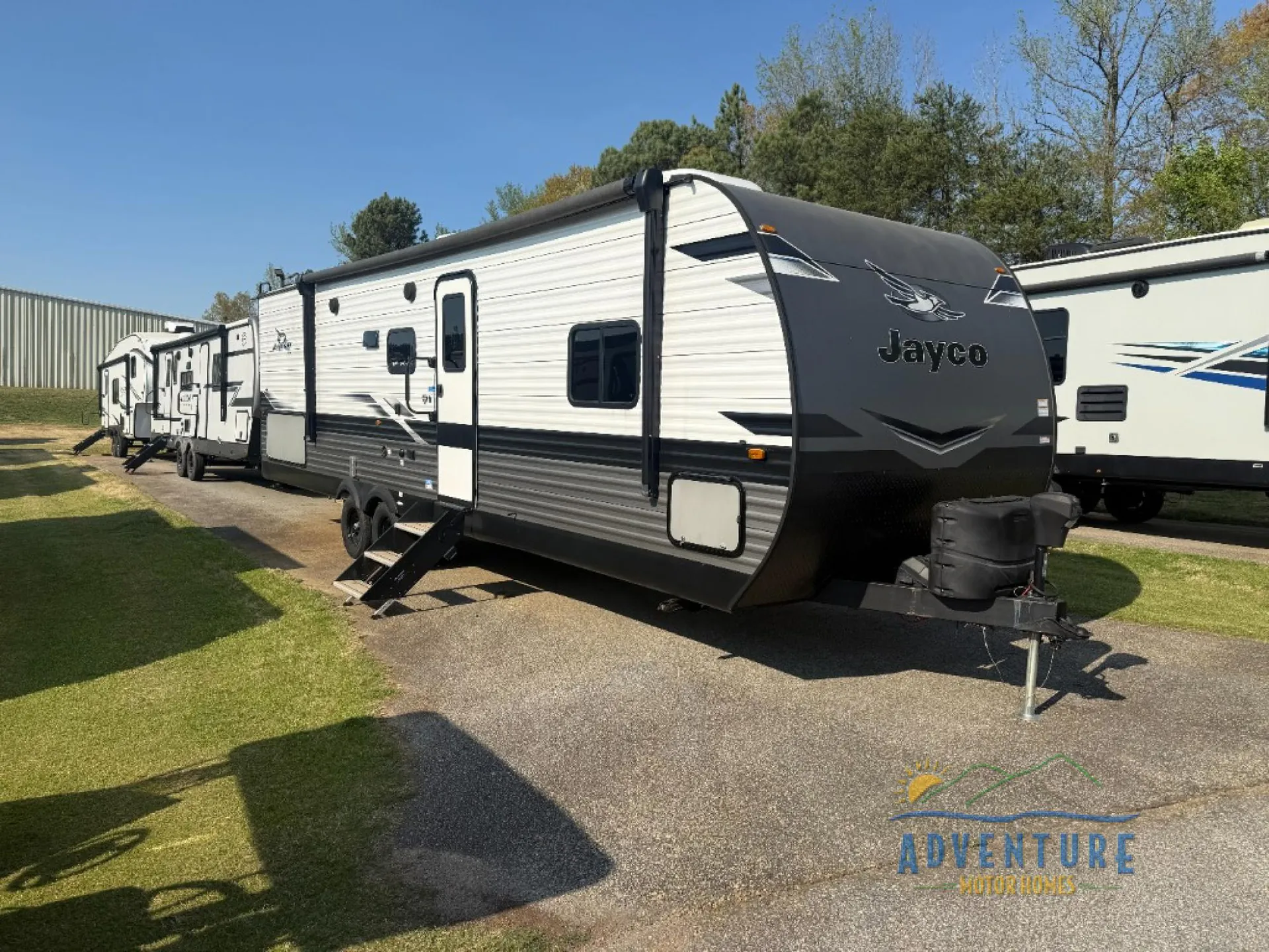 2023 Jayco Jay Flight SLX 295BHS - Photo 3