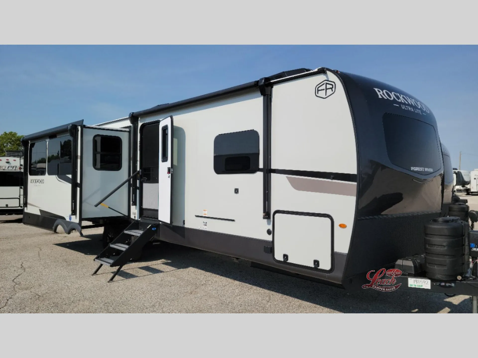 2026 Forest River Rockwood Ultra Lite 2906RL — Photo 7