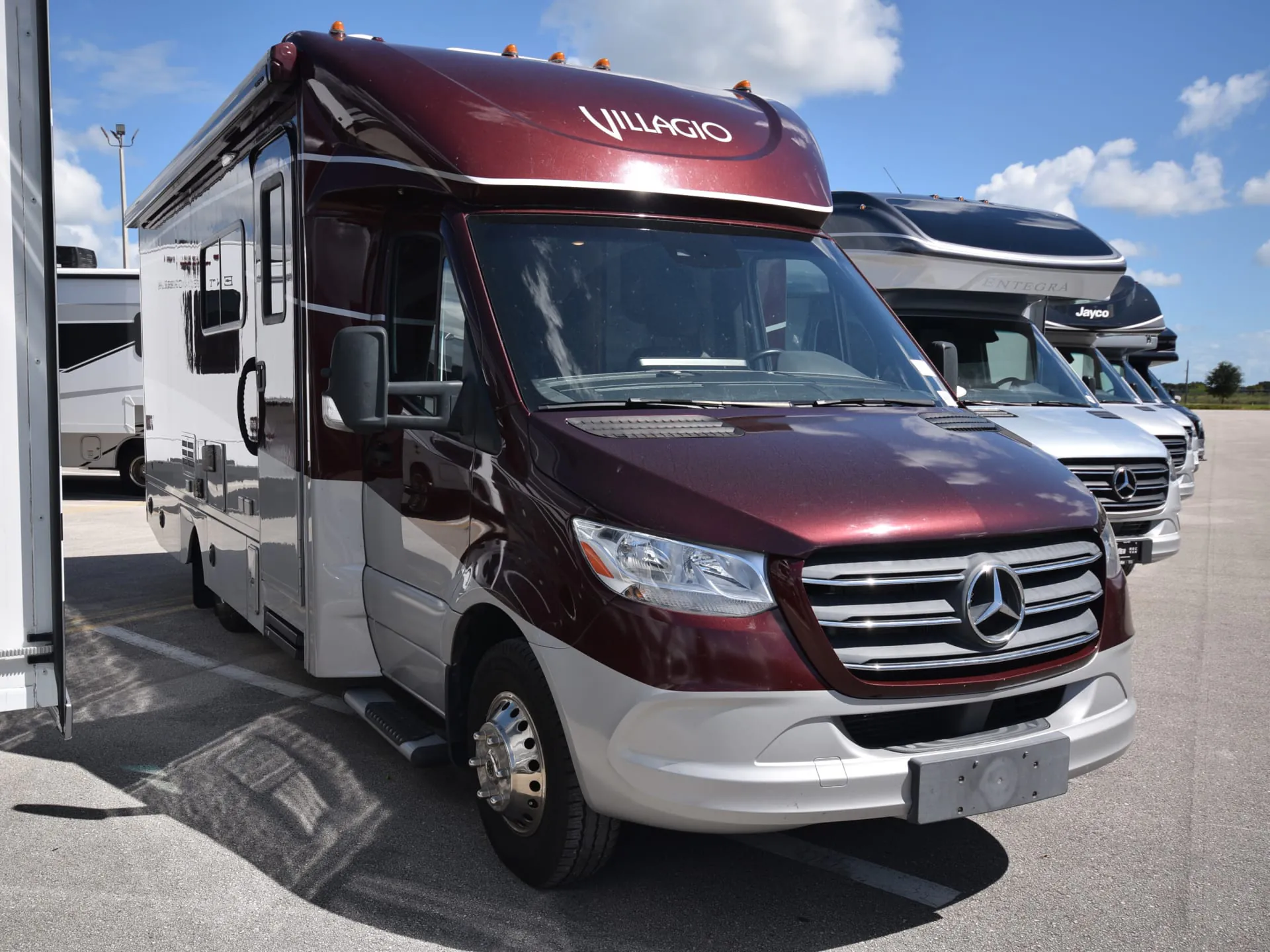 2021 Renegade RV Villagio 25RML dealer photo 1 from La Mesa RV Center