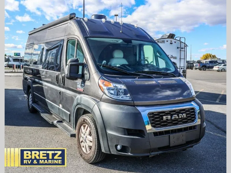 2022 Thor Motor Coach Tellaro 20K - Photo 2