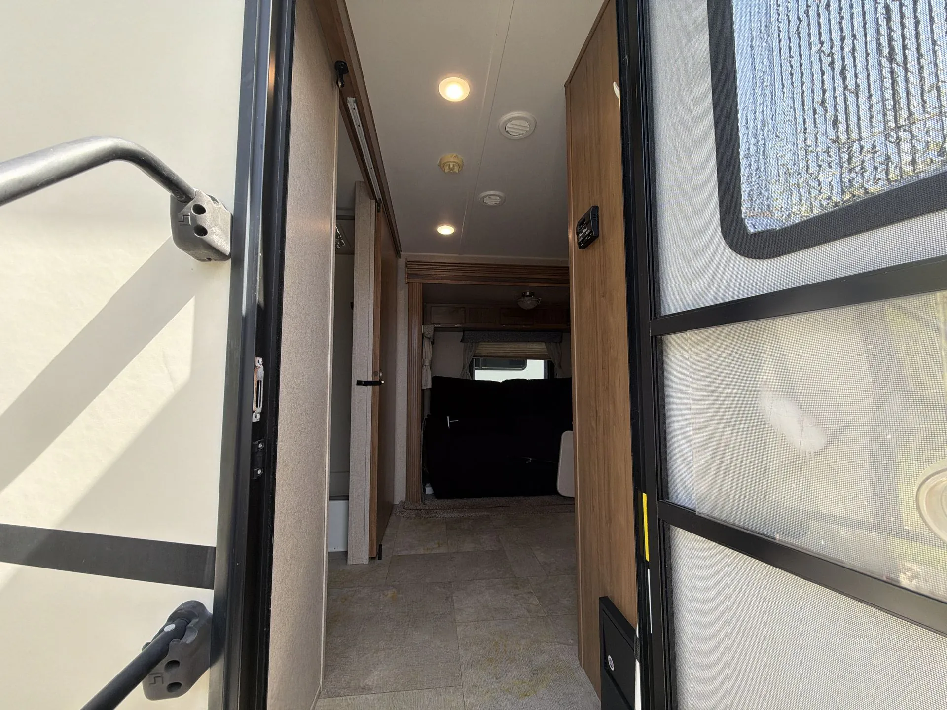 2019 Forest River Rockwood Mini Lite 2511S - Photo 3