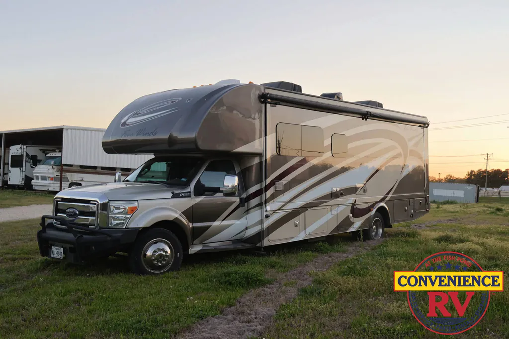 2015 Thor Motor Coach Four Winds 33SW, Photos photo 17