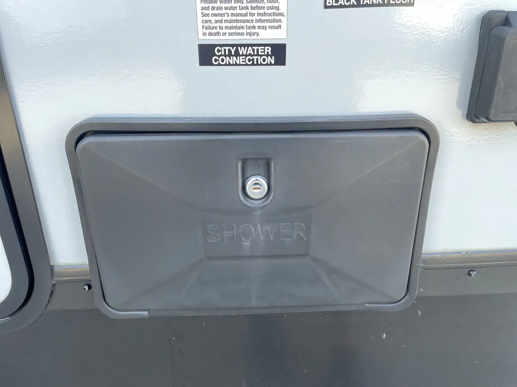 2022 Forest River Cherokee Alpha Wolf 26DBH-L, Photos photo 32