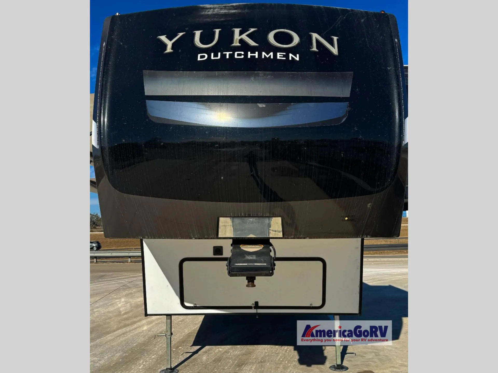 2021 Dutchmen Yukon 400RL - Photo 4