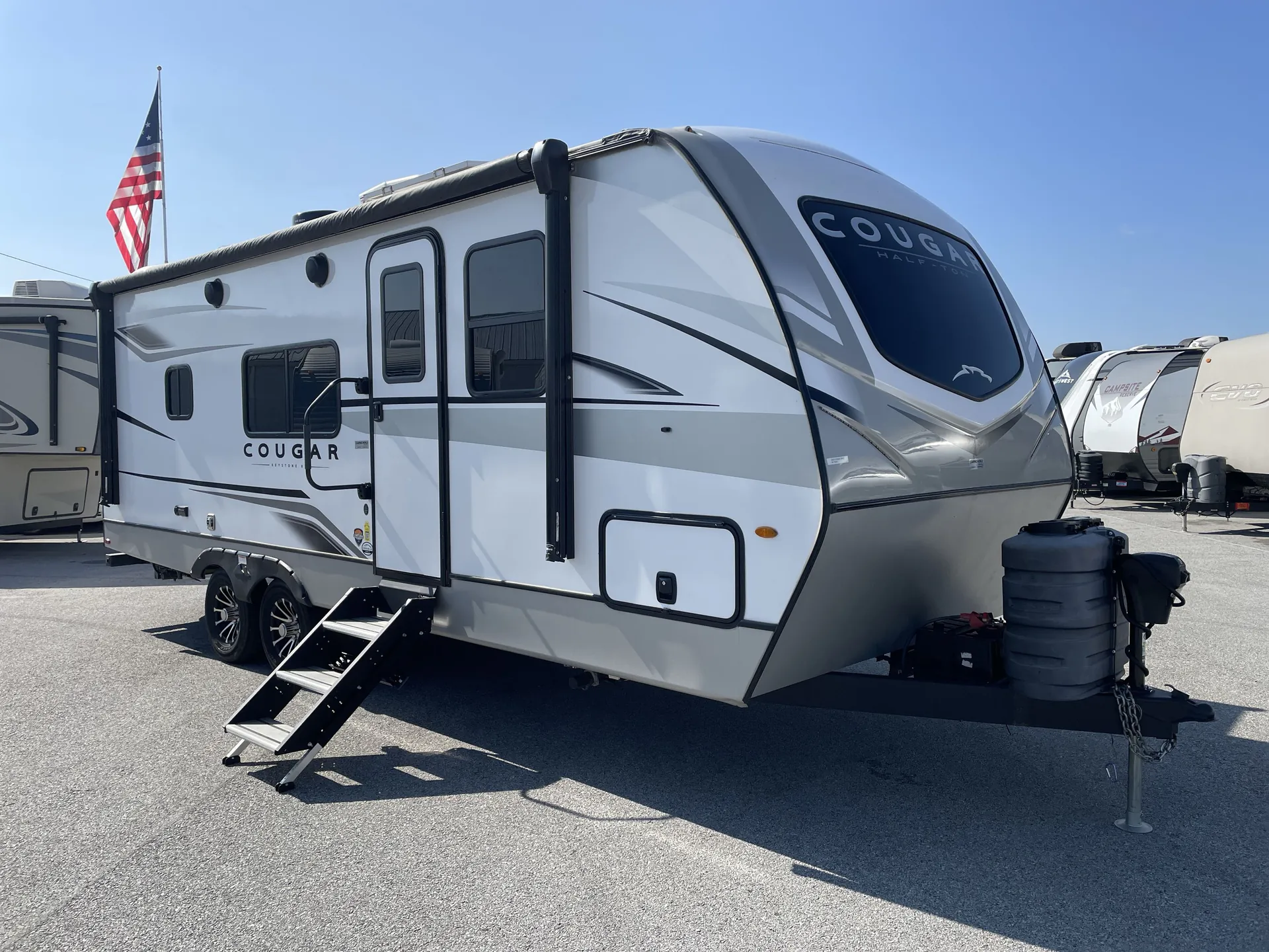 2023 Keystone Cougar 22MLS - Photo 2