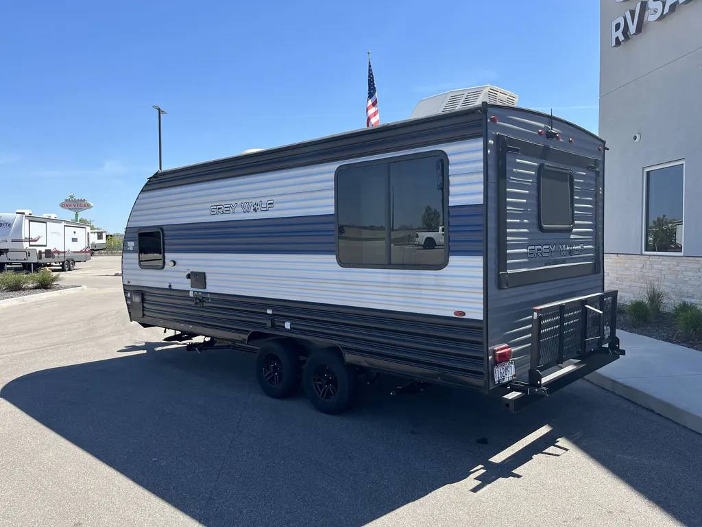 2023 Forest River Cherokee Grey Wolf 19SM, Photos photo 7