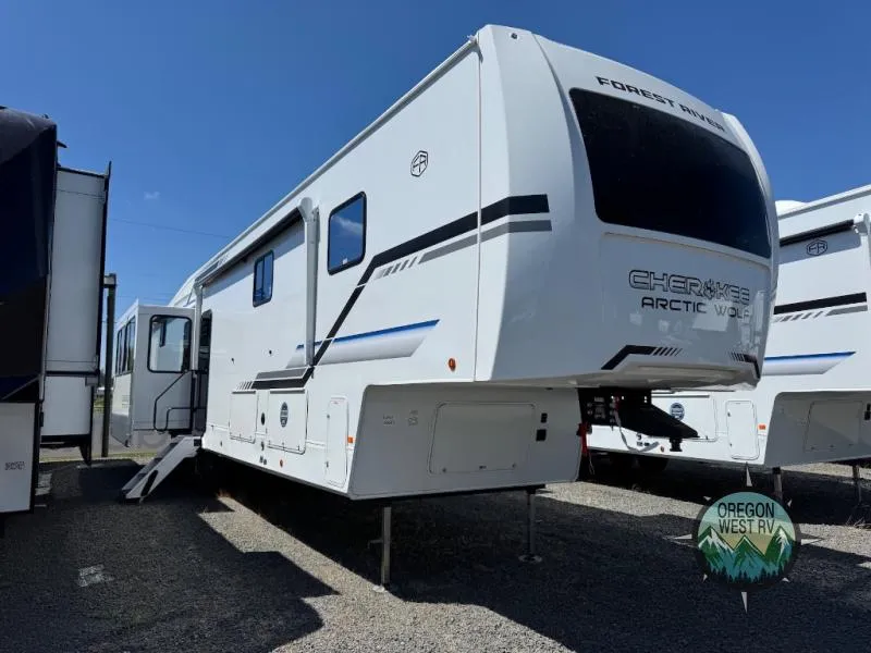 2026 Forest River Cherokee Arctic Wolf 3650SUITE - Photo 2