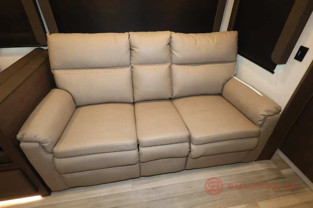 2026 Keystone Cougar Half-Ton 26LBW - Photo 3