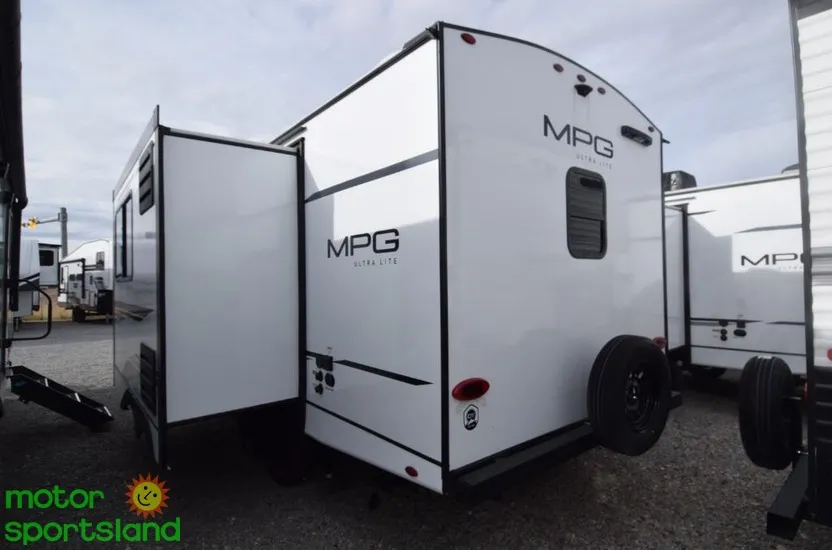 2025 Cruiser RV MPG 2110RB - Photo 3