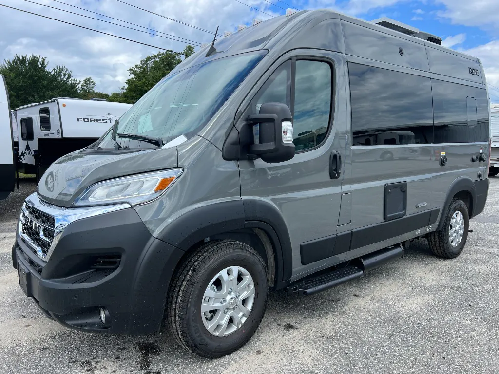 2027 Thor Motor Coach Rize 18Z - Photo 4