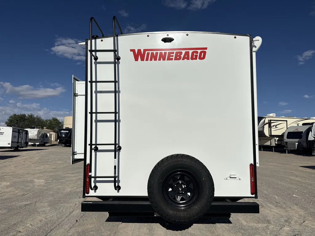 2027 Winnebago Micro Minnie 2108DS, Photos photo 7
