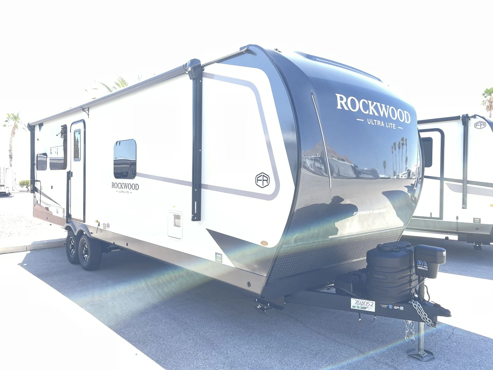 2027 Forest River Rockwood Ultra Lite 2711RK