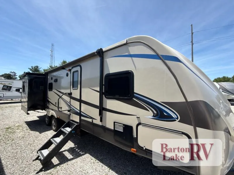 2015 CrossRoads RV Sunset Trail Reserve 30RE - Main photo