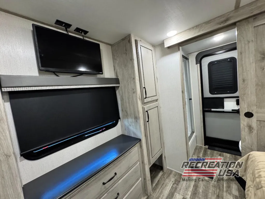 2023 Keystone Avalanche 390DS, Photos photo 37