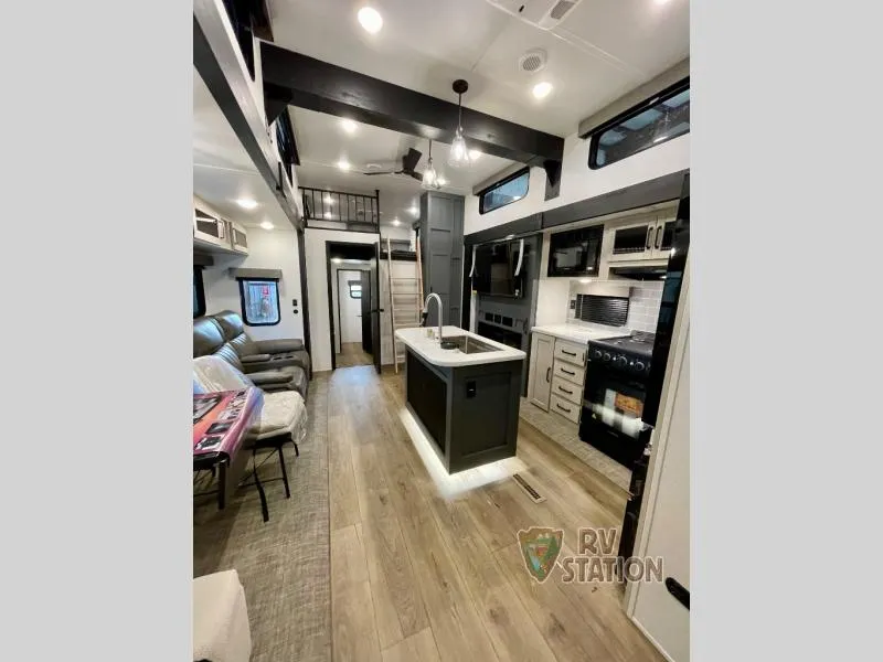 2026 Forest River Puma Vista 421LFT - Photo 3