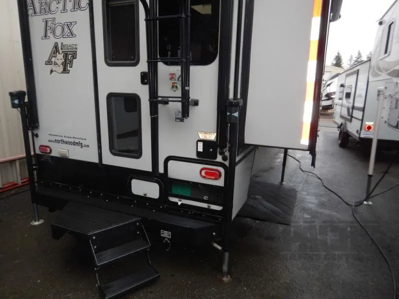 2020 Northwood Arctic Fox Camper 990 - Photo 4