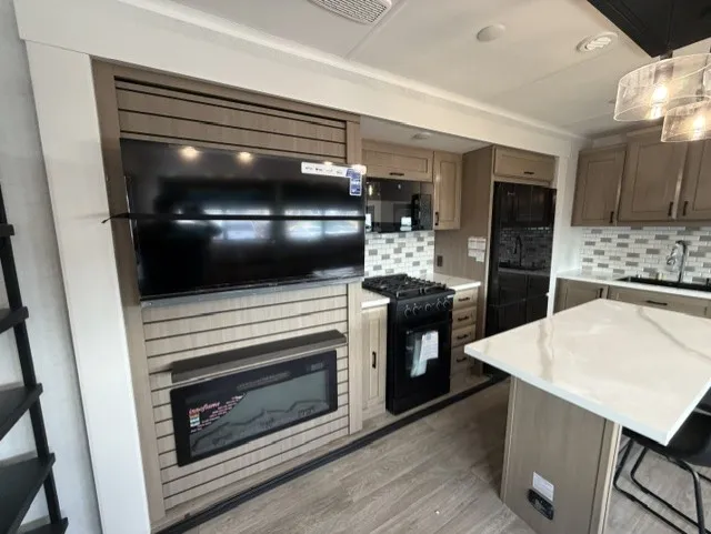 2027 Highland Ridge 3X 390TBS, Photos photo 27