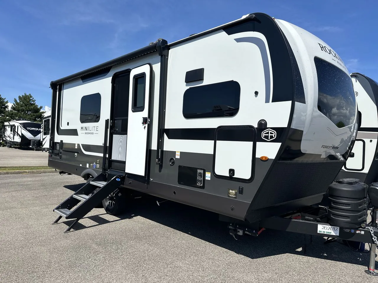 2027 Forest River Rockwood Mini Lite 2523MBR