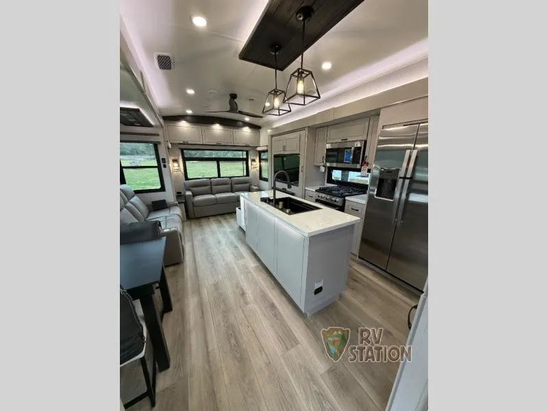 2026 Jayco North Point 377RLBH - Photo 3