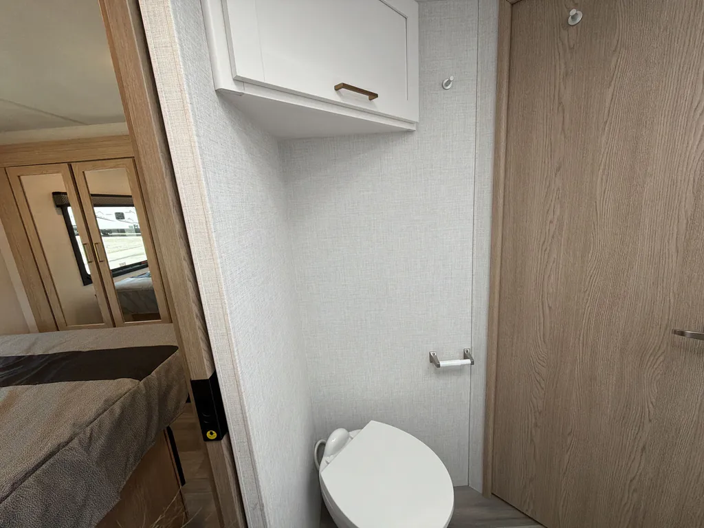 2027 Thor Motor Coach Freedom Elite 31FE, Photos photo 24
