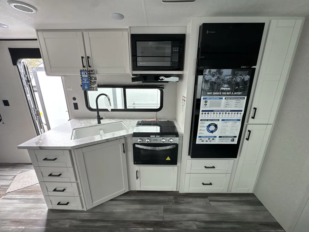 2026 Jayco Jay Flight SLX 321BDS, Photos photo 2