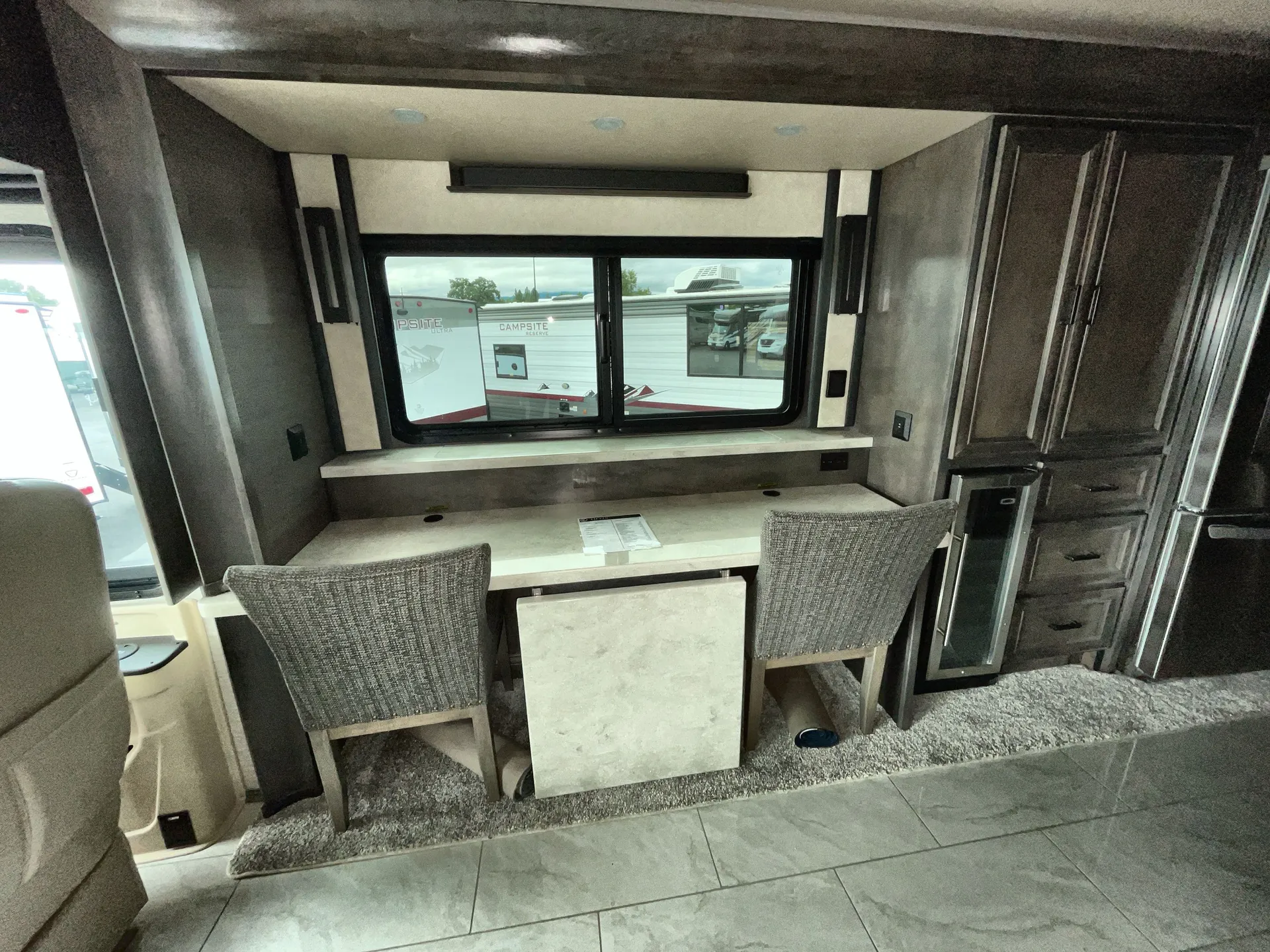 2022 Tiffin Allegro Bus 35 CP — living area main