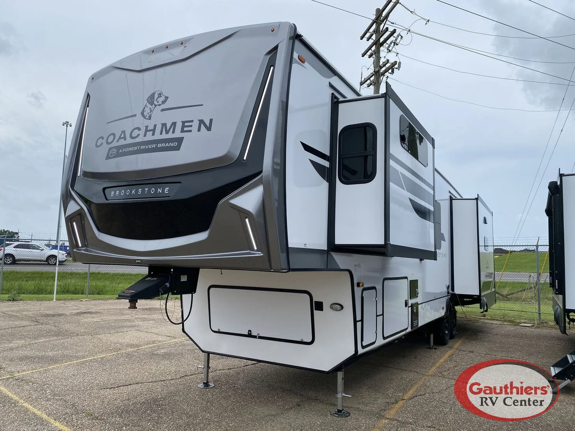 2025 Coachmen Brookstone 370RLLO - Photo 4