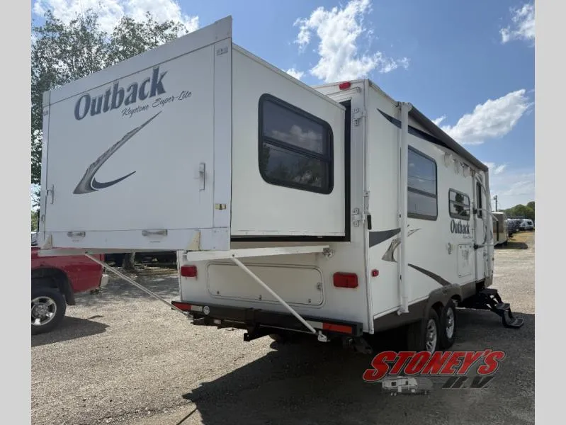 2010 Keystone Outback 210RS - Photo 4