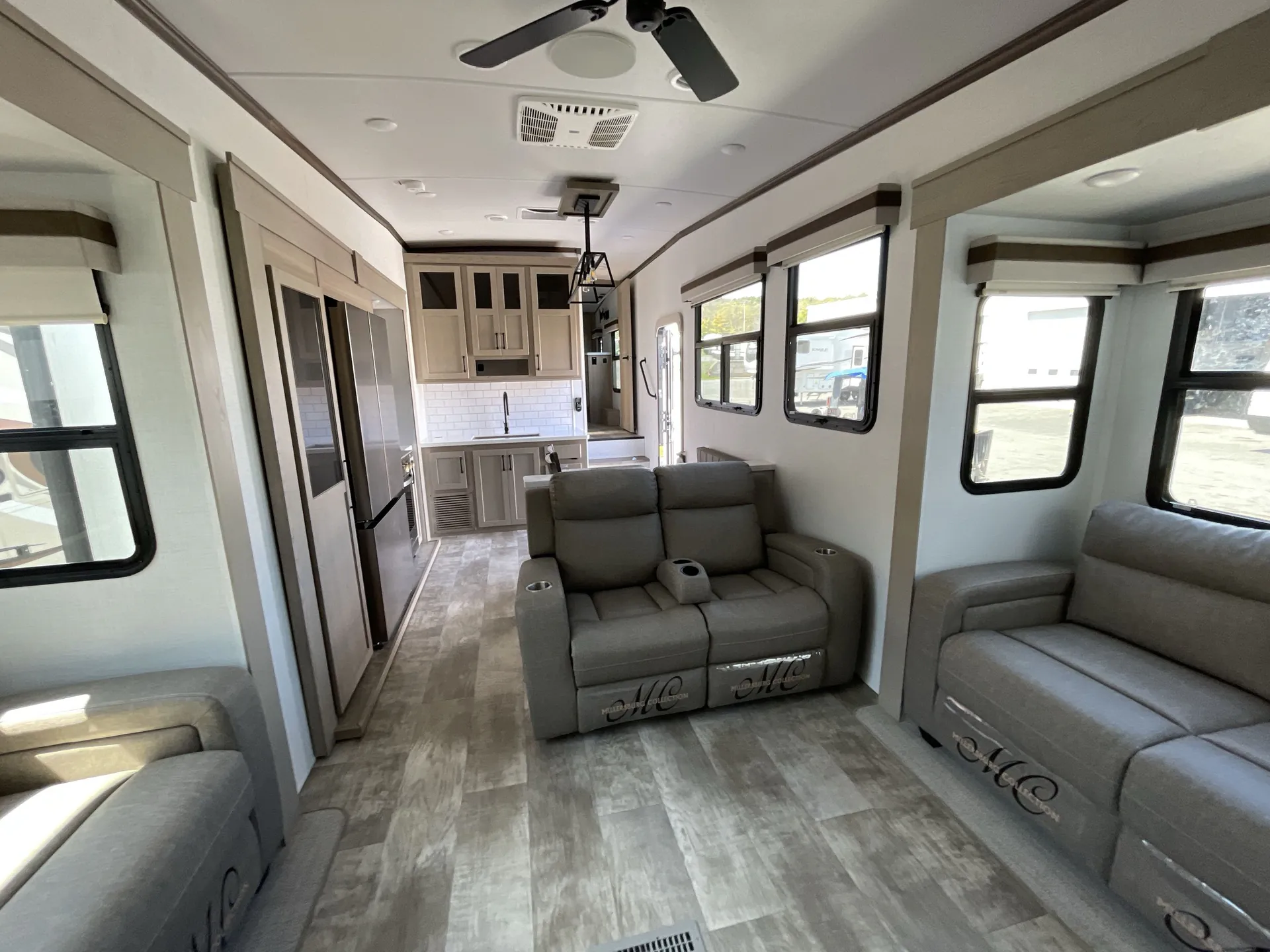 2024 Forest River Rockwood Signature 375RL — living area main
