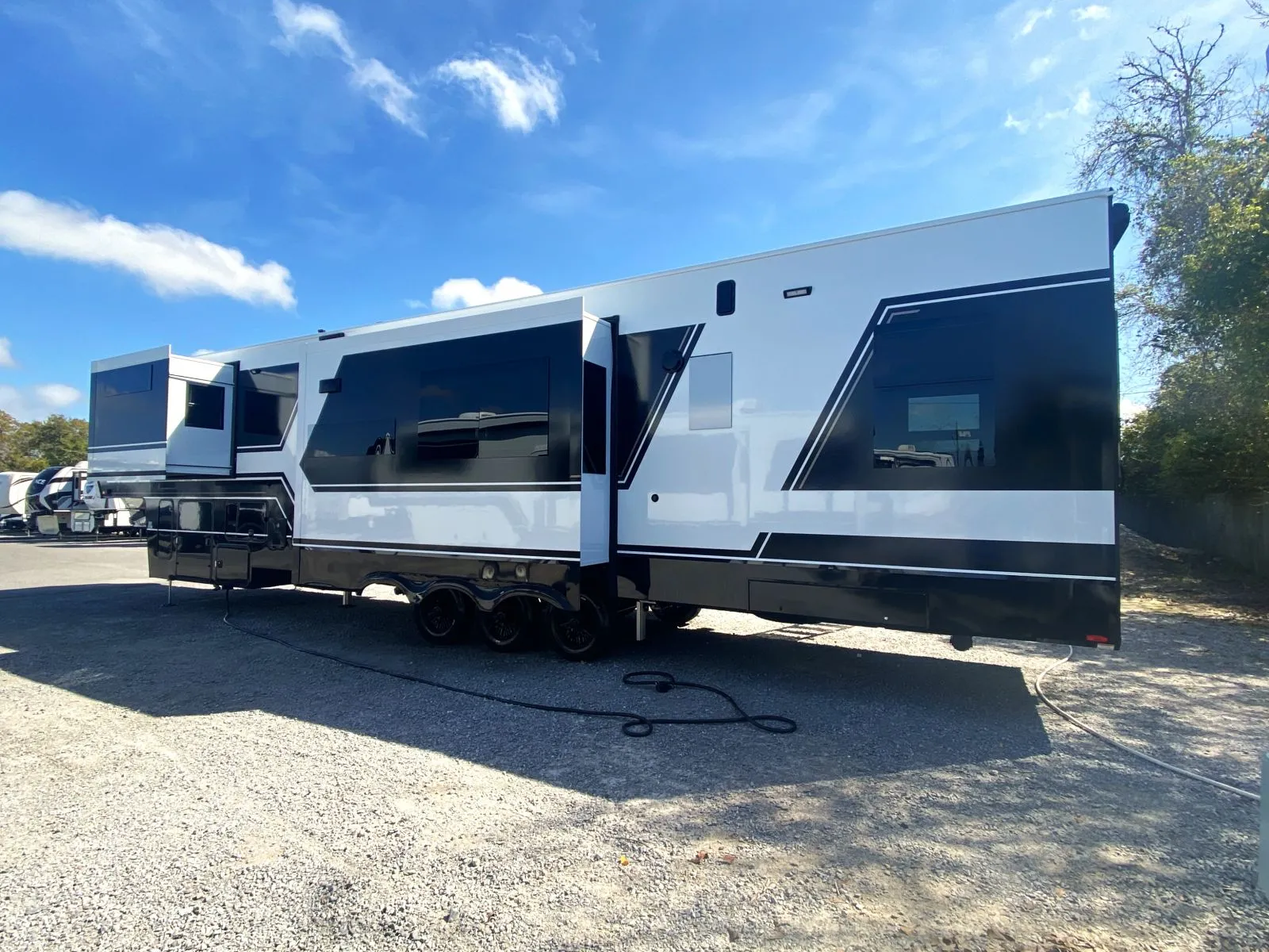 2026 Brinkley Model G 4150 - Photo 4