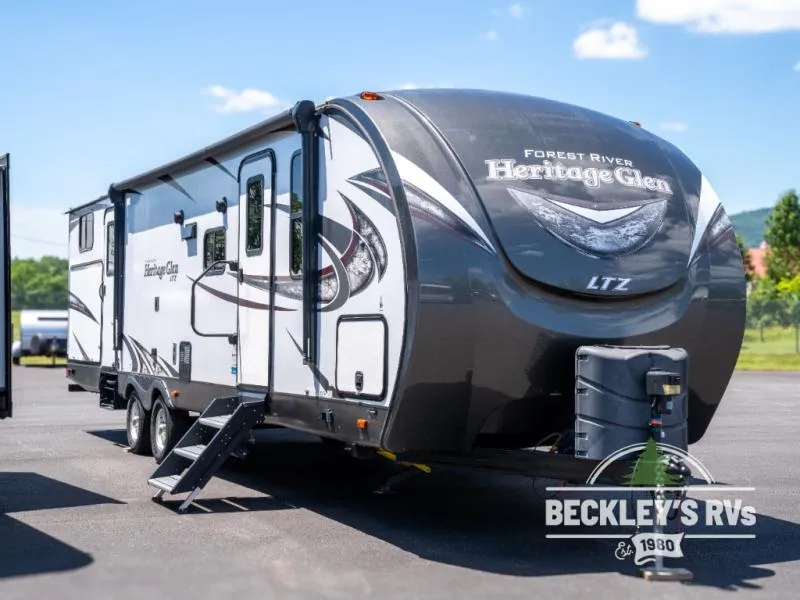 2018 Forest River RV Wildwood Heritage Glen 312QBUD - Main photo