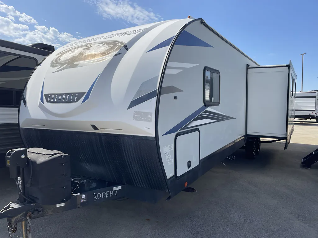 2022 Forest River Cherokee Alpha Wolf 30DBH-L, Photos photo 4