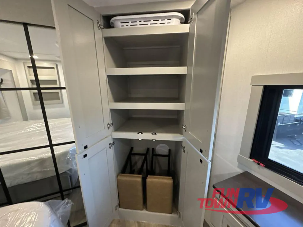 2026 Brinkley Model G 4170, Photos photo 48