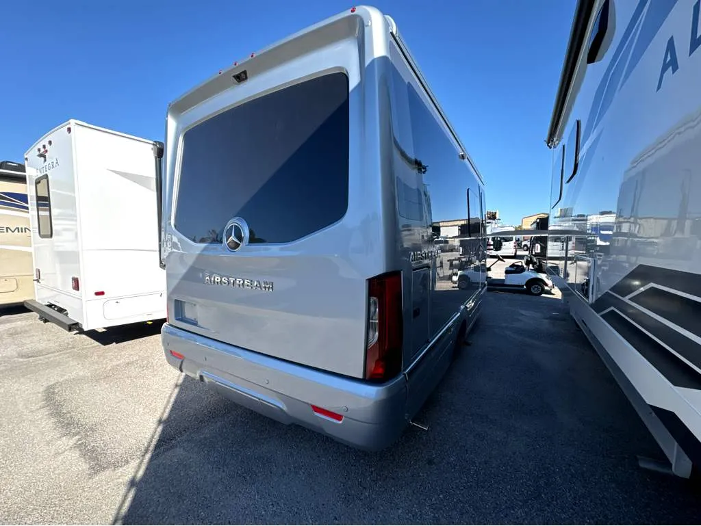 2026 Airstream Atlas Atlas - Photo 4