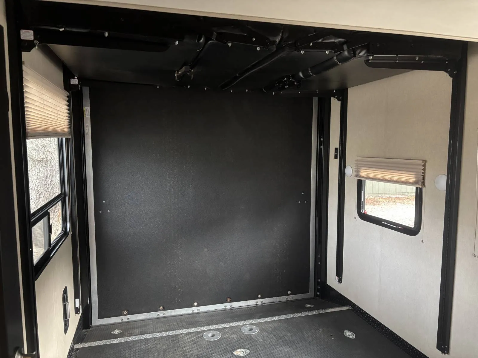 2017 DUTCHMEN TRITON 3551 - Photo 3