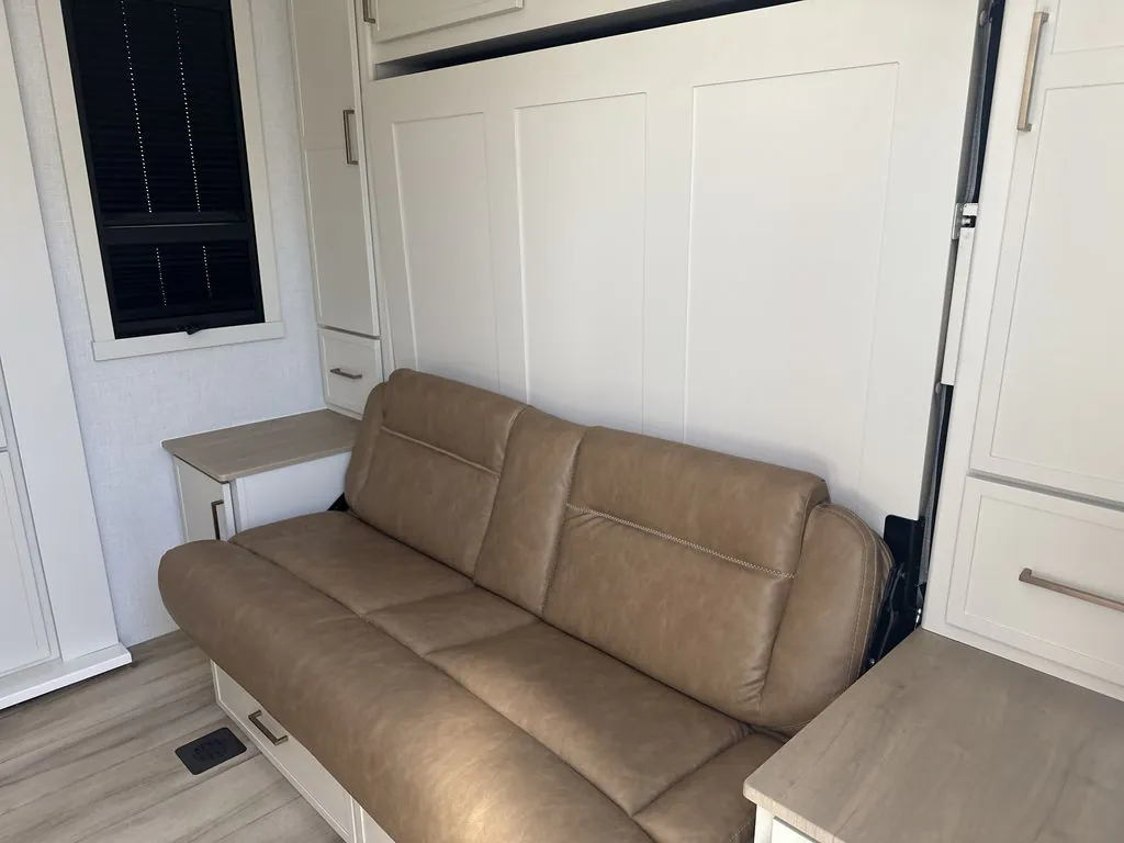 2026 Brinkley Model Ix 20X, Photos photo 8