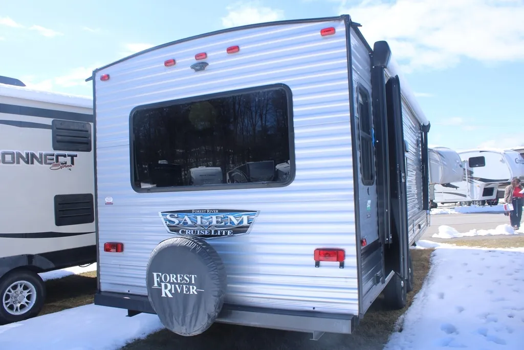 2022 Forest River Salem Cruise Lite 24RLXL — Photo 5