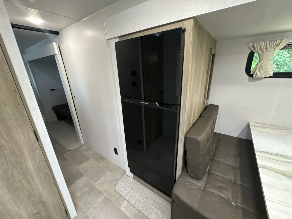 2026 Forest River Airelume 325, Photos photo 8