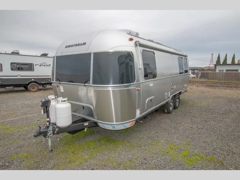 2026 Airstream Trade Wind 25FB - Photo 2