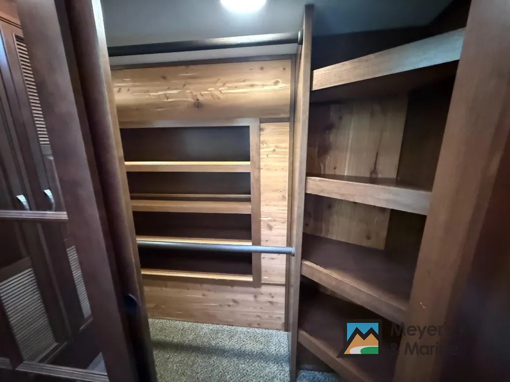 2017 Jayco Pinnacle 36FBTS, Photos photo 30