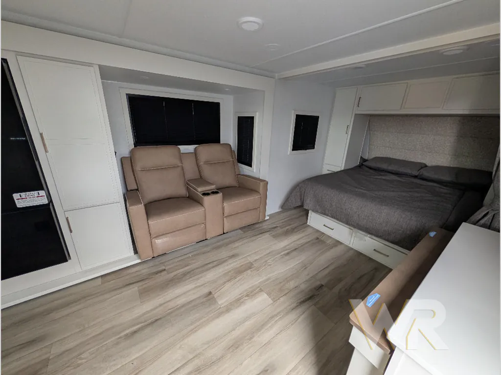 2026 Brinkley Model Ix 23X, Photos photo 11
