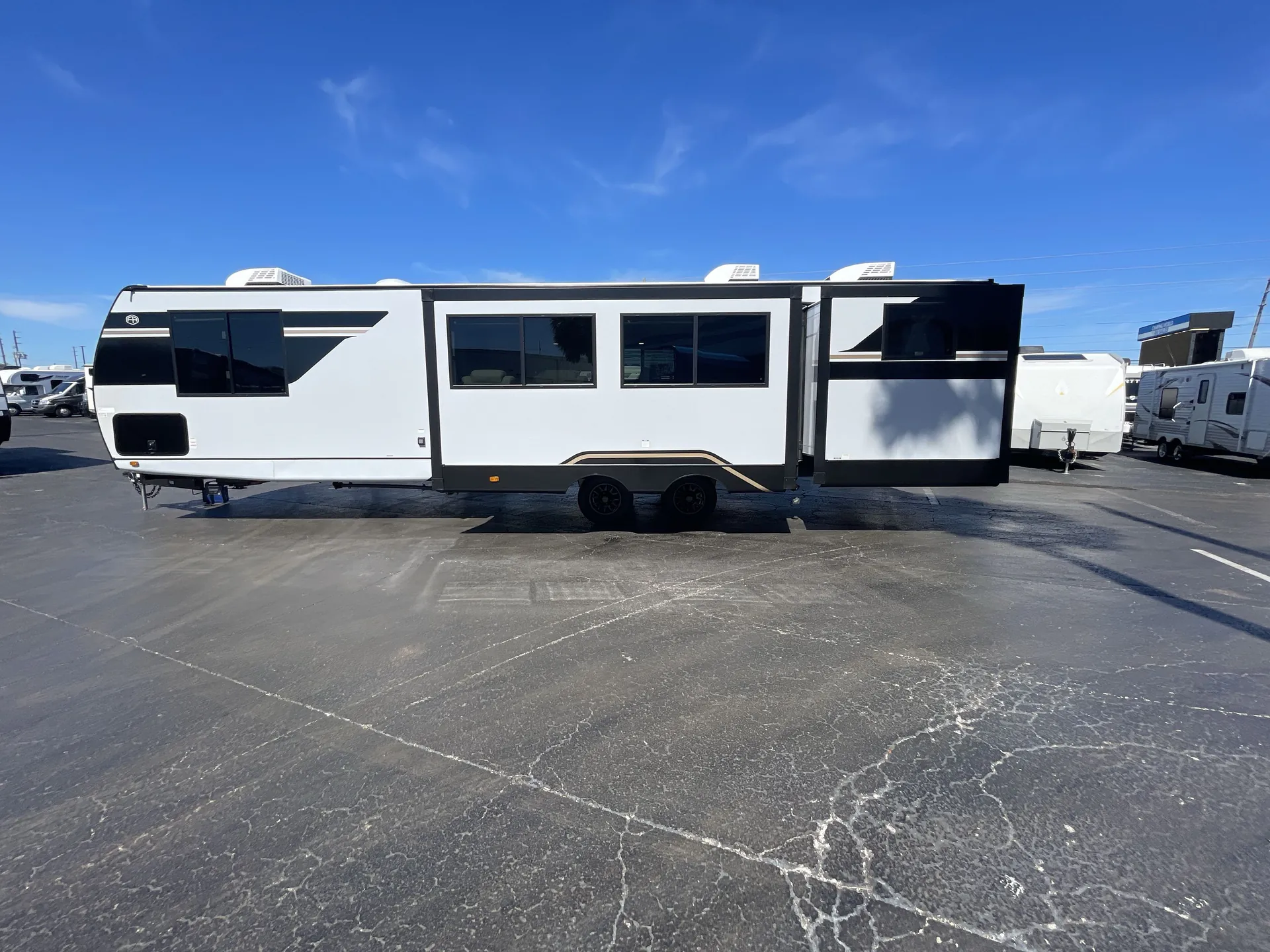 2026 Forest River Vibe 3400BH — off campside